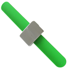 Magnetic Pin holder with GREEN STRAP